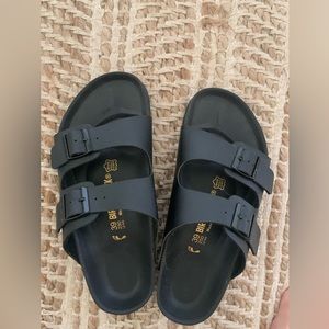 Arizona Birkenstock size 39 Black